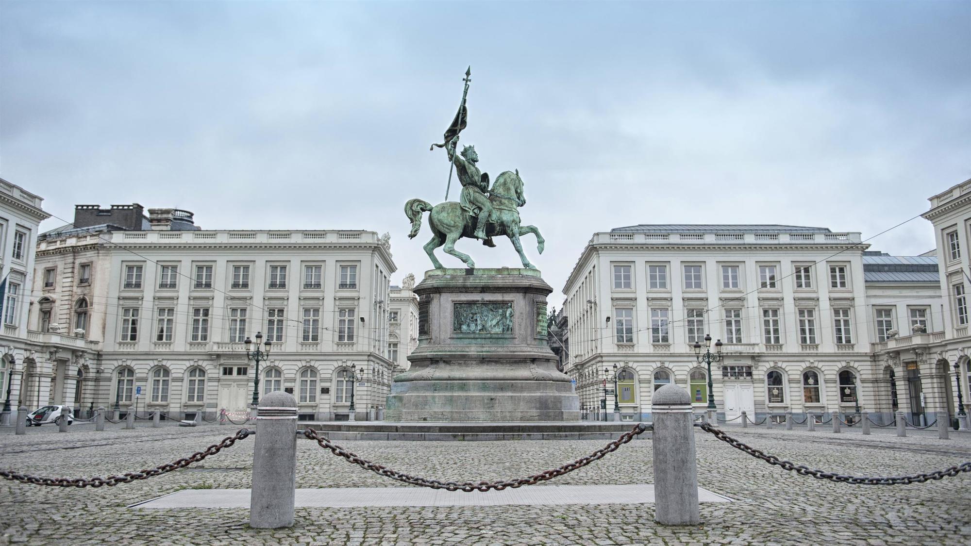 Uptown Brussels Khách sạn 4*